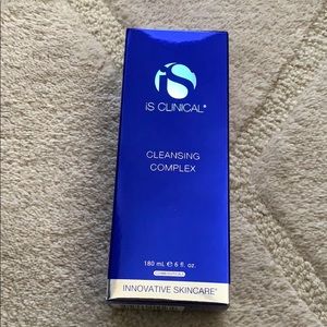 IS Clinical Cleansing Complex